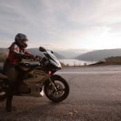 Cea mai fraieră motociclistă..